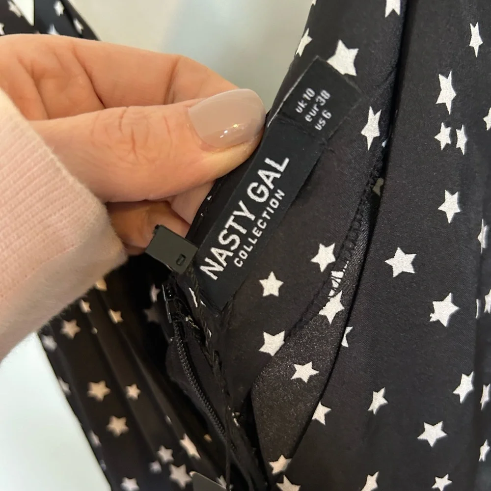 NWT Nasty Gal Novelty Star Black & White Jumpsuit Size 6 - Picture 4 of 14